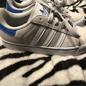 Adidas campus vulc Kids Sneakers in Gray and Blue